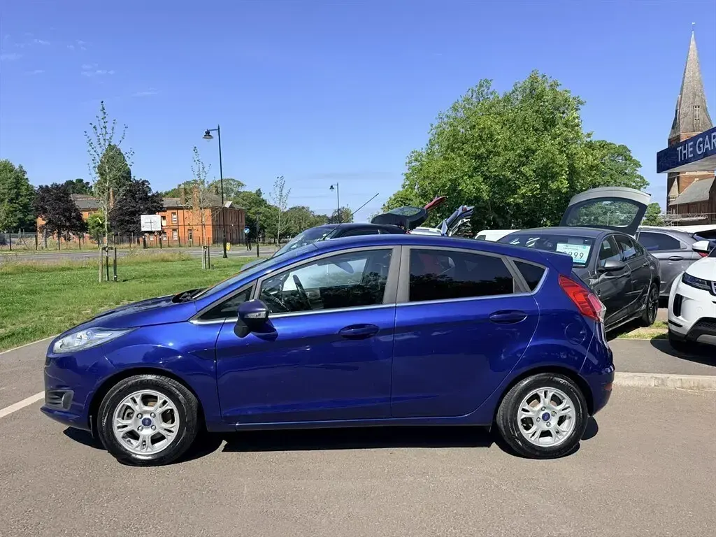 Used Ford Fiesta Titanium 2015 Blue Hatchback