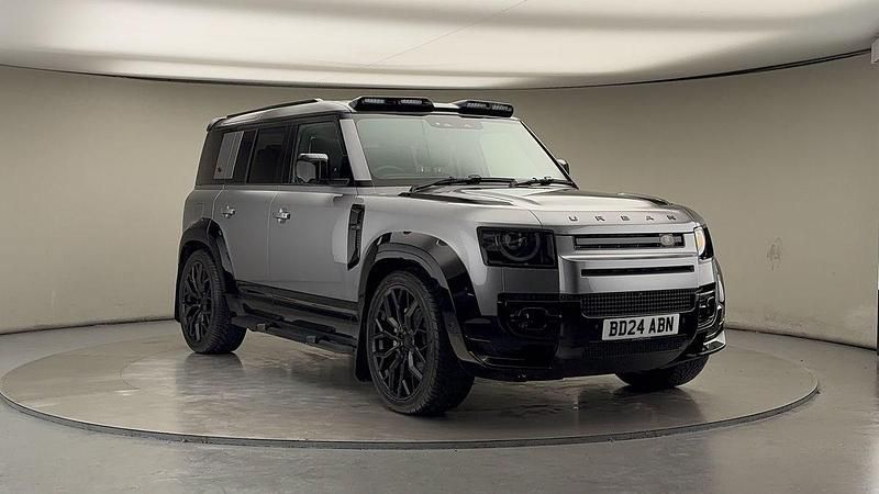 Eiger grey Used 2024 Land Rover Defender HSE Dynamic SUV | £79,250 - Image 1/4