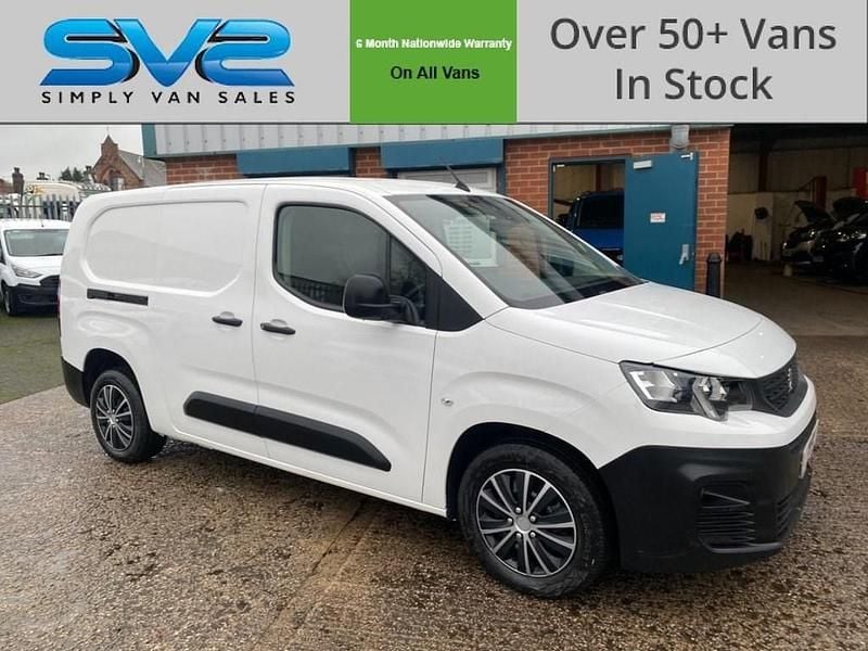Used Peugeot Partner 100 HP (73 kW) 2021 White MPV