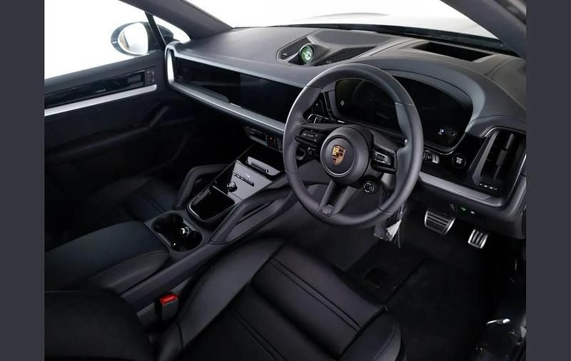 Used Porsche Cayenne S 468 HP (344 kW) 2025 Grey SUV