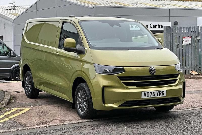 Green New 2025 VW Transporter Pro Van | £33,695 (Good price) - Image 1/4