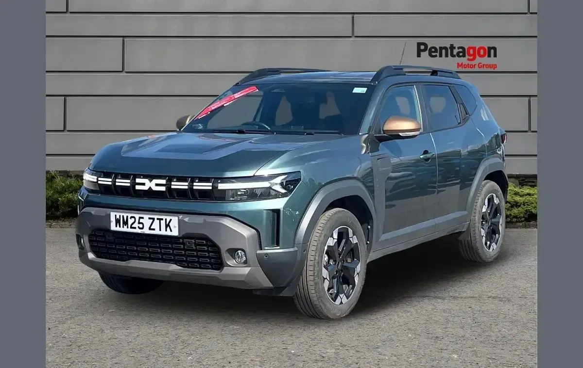 Used Dacia Duster Extreme 143 HP (105 kW) 2025 Green SUV