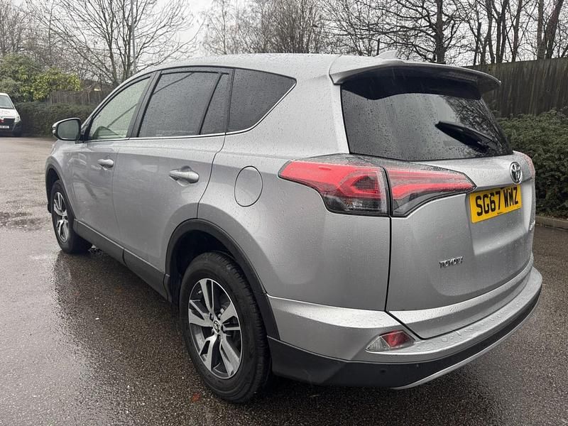 Used Toyota RAV4 Business Edition 143 HP (105 kW) 2017 Silver Estate