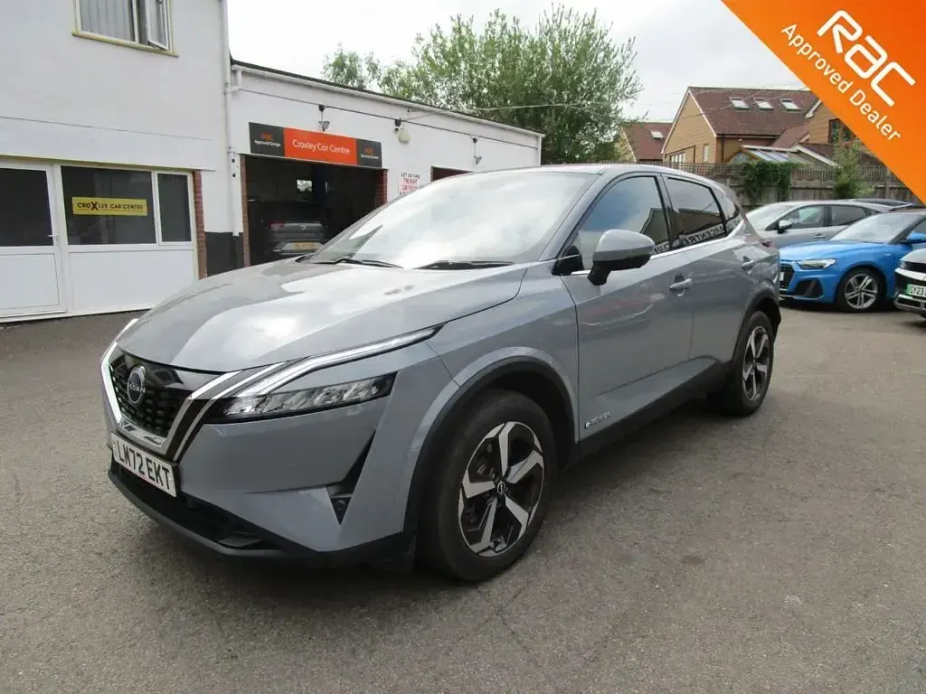 Used Nissan Qashqai N-Connecta 190 HP (139 kW) 2022 Grey SUV