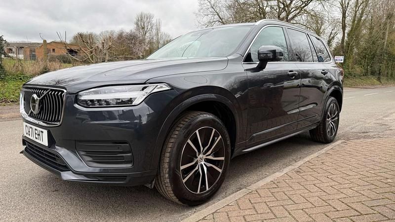 Used Volvo XC90 Momentum 2021 Grey SUV