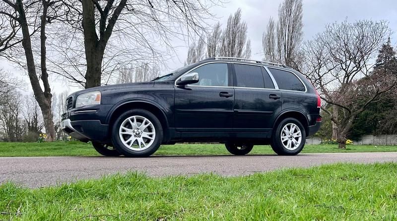 Used Volvo XC90 Executive 200 HP (147 kW) 2011 Black SUV