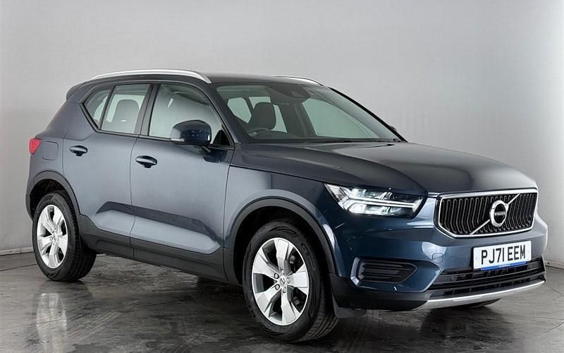 Used Volvo XC40 Momentum 163 HP (119 kW) 2021 Blue SUV
