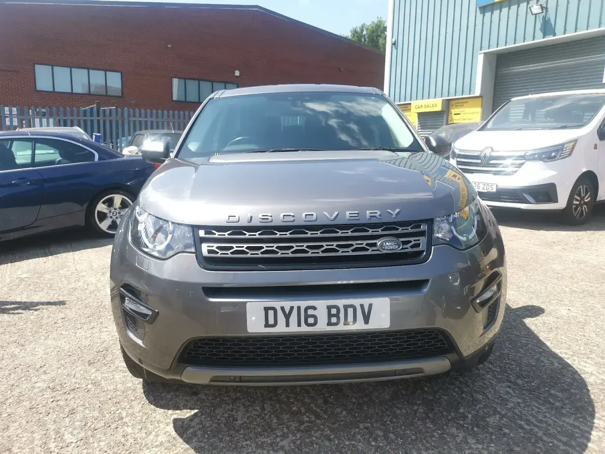 Used Land Rover Discovery 4 SE 178 HP (130 kW) 2016 Grey SUV