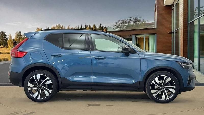 Used Volvo XC40 Ultimate 2023 Blue SUV