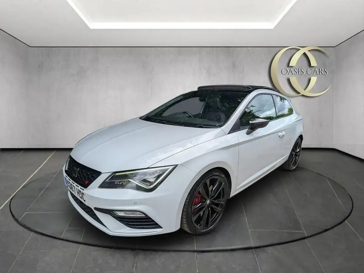 Used Seat Leon CUPRA 2017 White Coupe