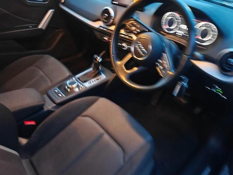 Used Audi Q2 Sport 150 HP (110 kW) 2022 Blue SUV