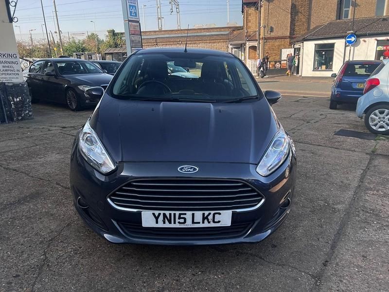 Used Ford Fiesta Zetec 2015 Grey Hatchback