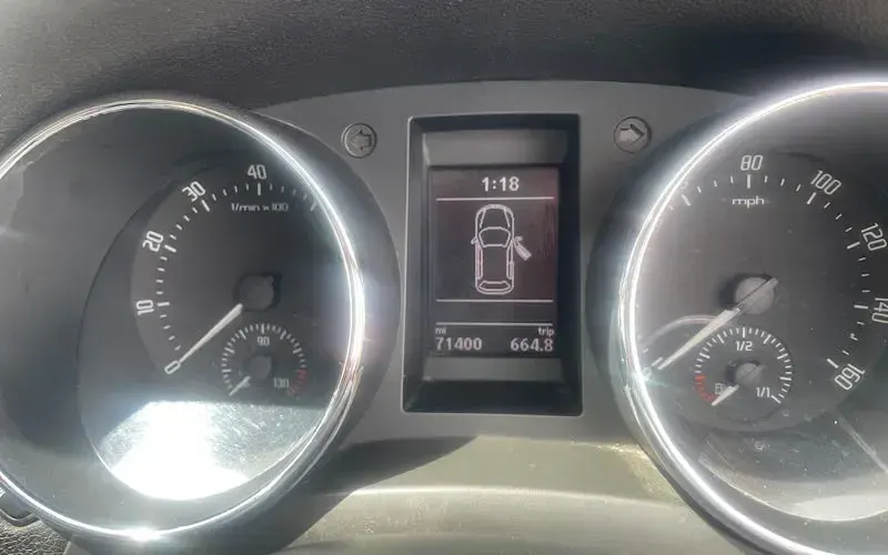 Used Skoda Yeti Outdoor SE 105 HP (77 kW) 2014 Green SUV