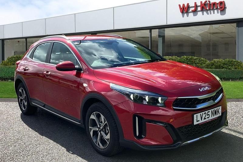 Red New 2025 Kia XCeed 2 SUV | £19,795 (A bit pricey) - Image 1/3