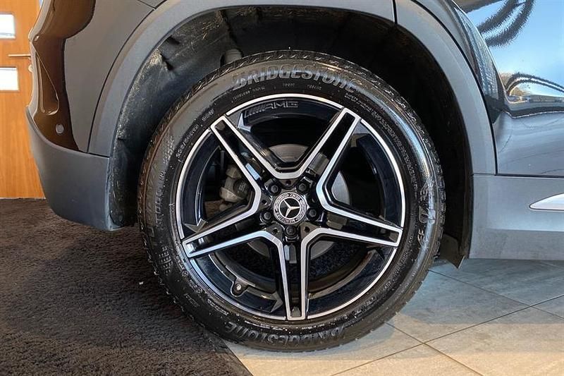 Used Mercedes GLA200 Executive 163 HP (119 kW) 2023 Cosmos black SUV
