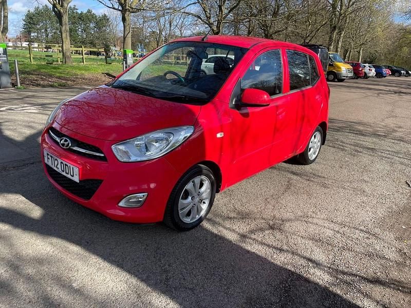 Usado Hyundai i10 Active 85 HP (62 kW) 2012 Vermelho Citadino