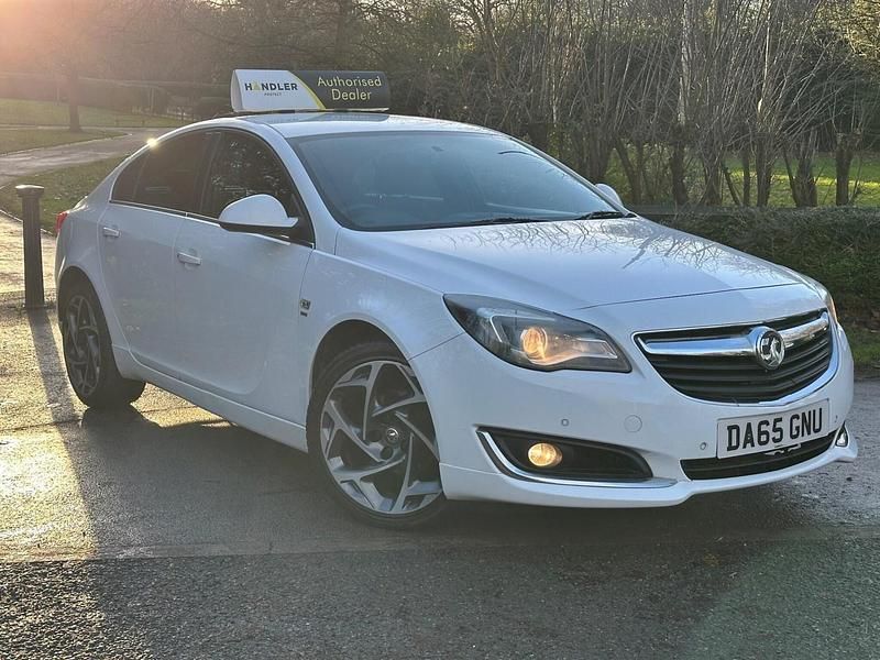 White Used 2015 Vauxhall Insignia SRi Hatchback | £4,989 (A bit pricey) - Image 1/4