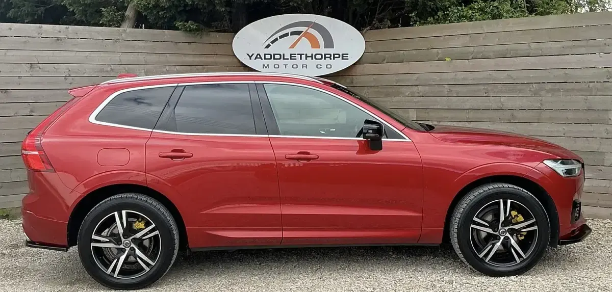 Used Volvo XC60 R-Design 2019 Red SUV