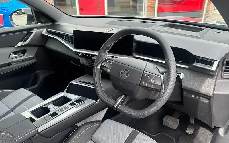 New Vauxhall Grandland Ultimate 239 kW (325 HP) 2026 Grey SUV