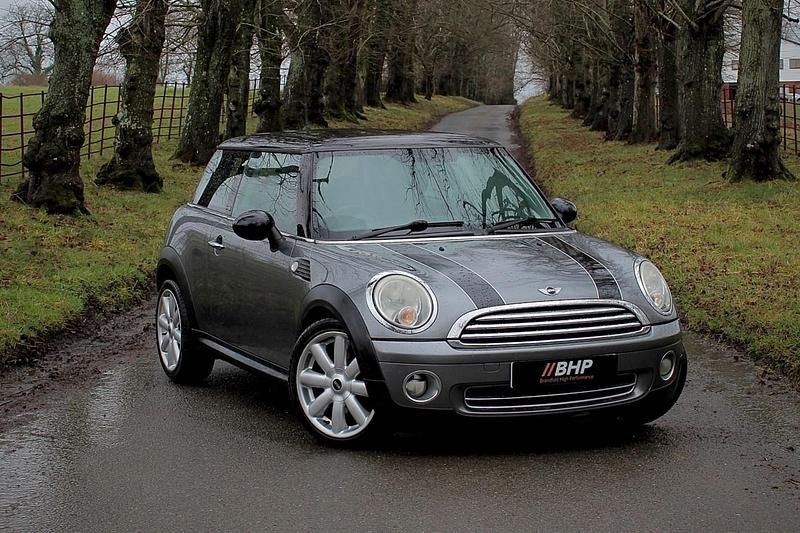 Grey Used 2010 Mini Cooper Hatch Hatchback | £3,950 (Good price) - Image 1/4
