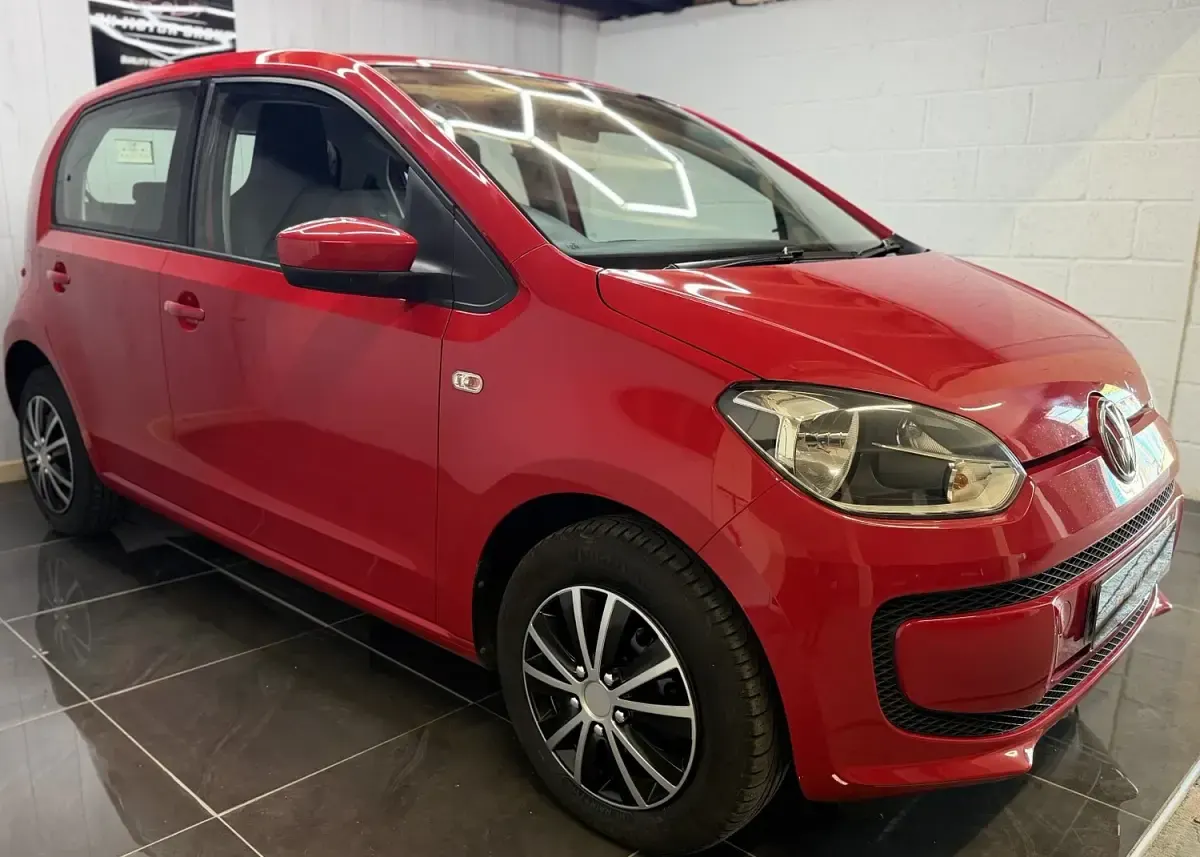 Used VW up! move up! 60 HP (44 kW) 2015 Red Hatchback