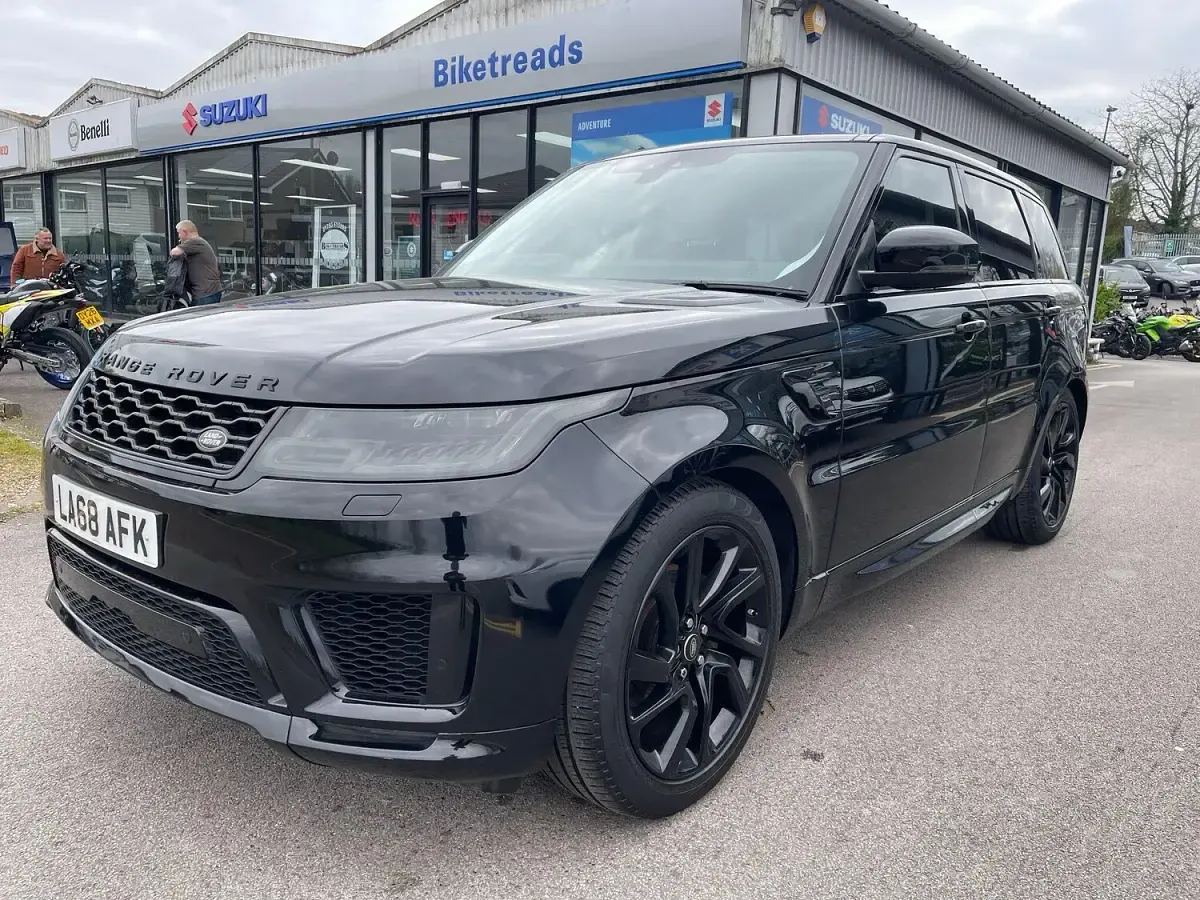 Second-hand Land Rover Range Rover Sport HSE 300 CP (220 kW) 2019 Negru SUV