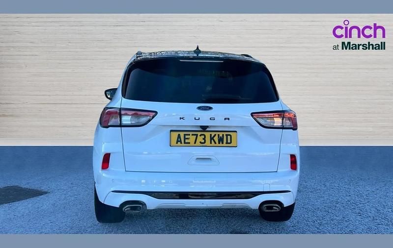 Used Ford Kuga 147 HP (108 kW) 2023 White SUV