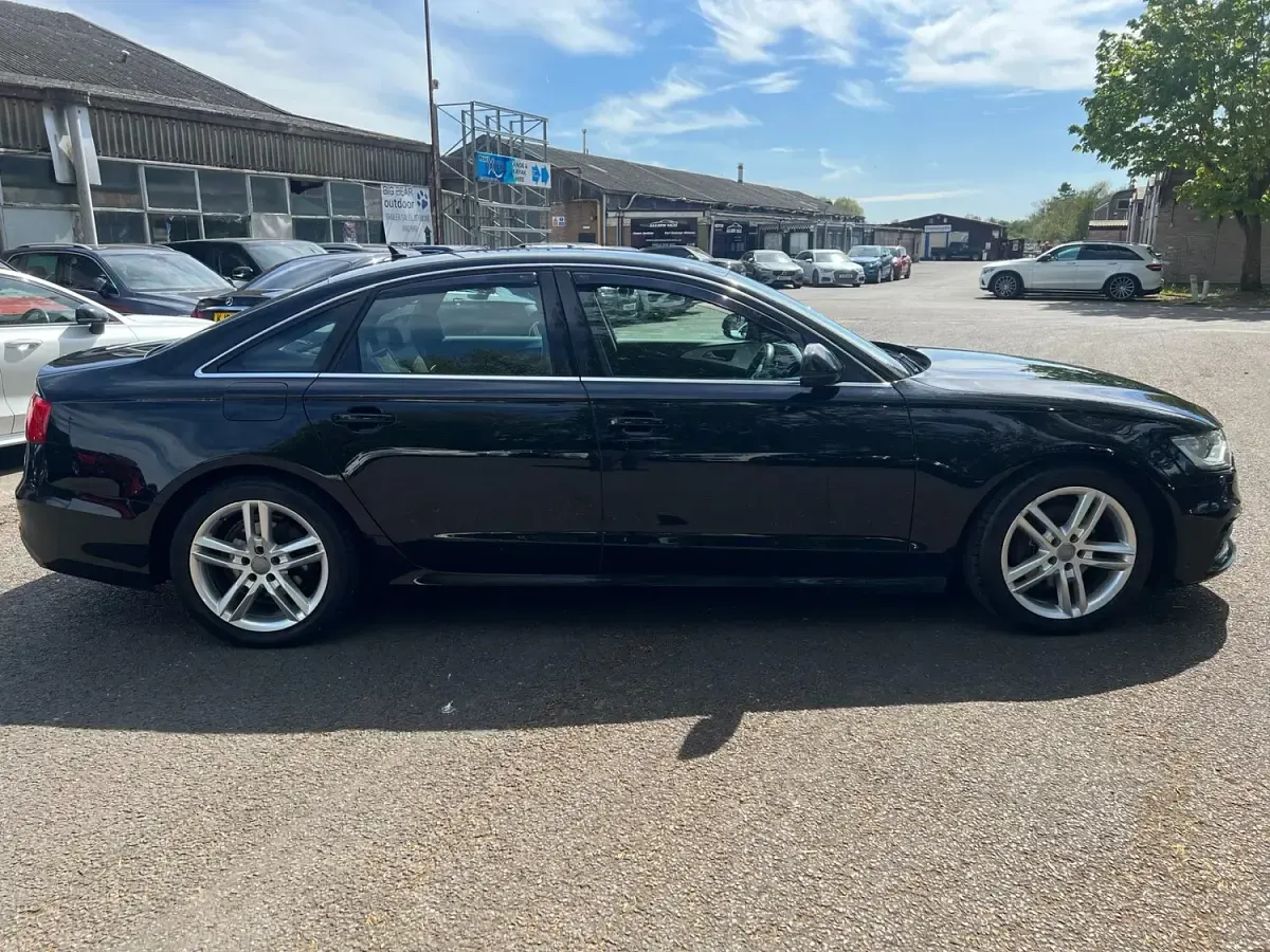 Used Audi A6 S-Line 187 HP (137 kW) 2014 Black Sedan