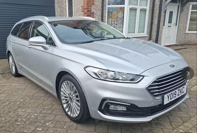 Used Ford Mondeo Titanium 150 HP (110 kW) 2019 Silver Estate
