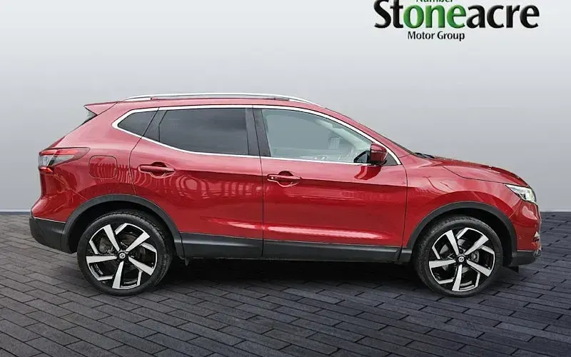 Used Nissan Qashqai Tekna 116 HP (85 kW) 2018 Red SUV
