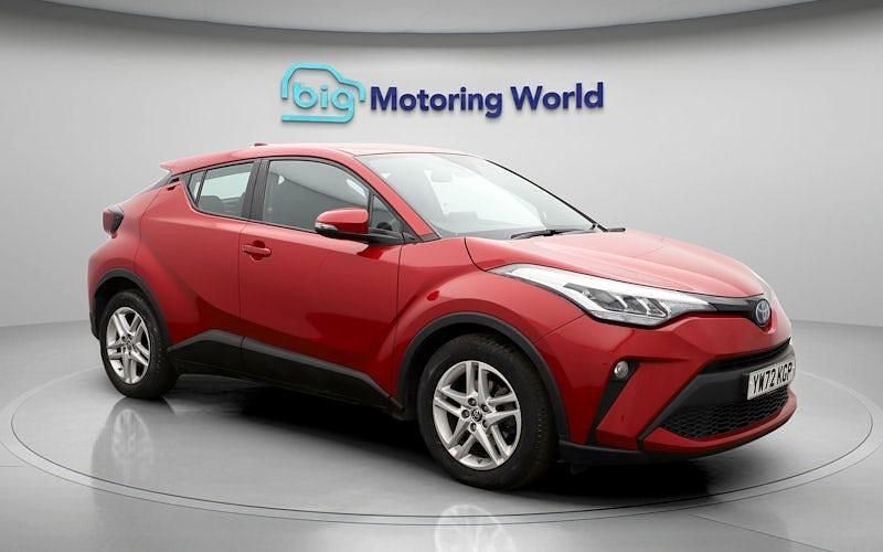 Used Toyota C-HR 122 HP (89 kW) 2023 Red SUV