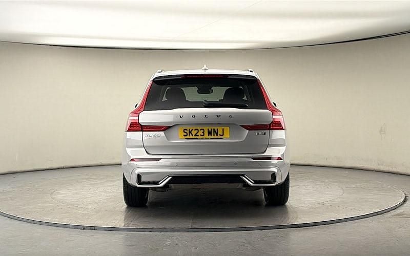 Used Volvo XC60 Ultimate 250 HP (183 kW) 2022 Silver dawn SUV