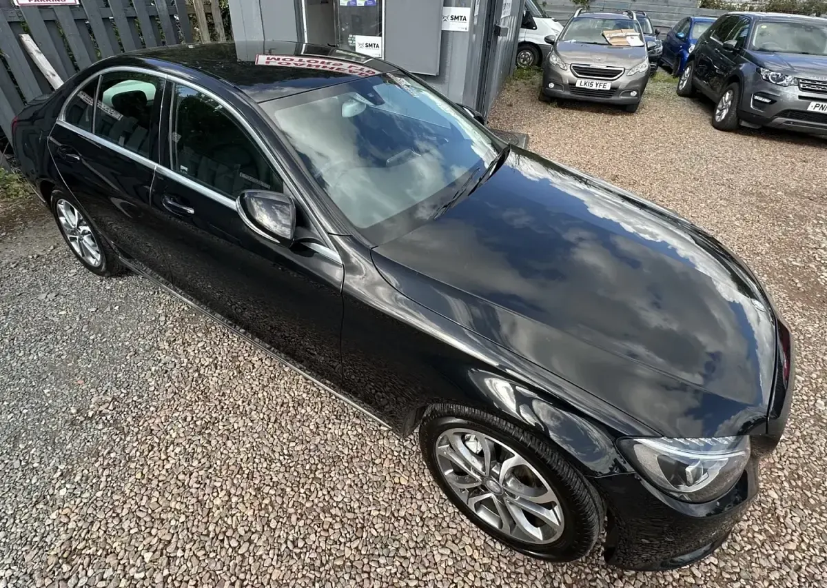 Second-hand Mercedes C250 204 CP (150 kW) 2015 Negru Berlinǎ