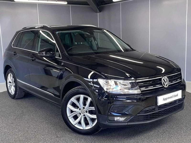 Black Used 2017 VW Tiguan SE SUV | £13,295 (Fair price) - Image 1/4