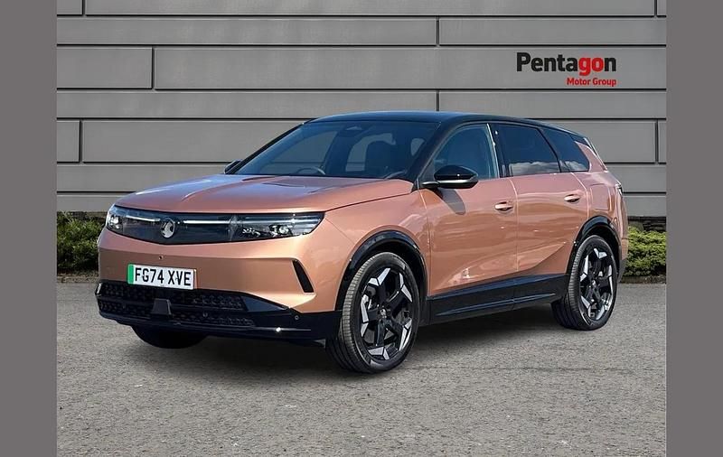 Used Vauxhall Grandland Ultimate 157 kW (214 HP) 2024 Brown SUV