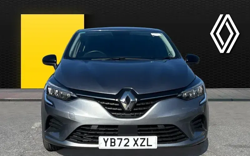 Used Renault Clio Evolution 90 HP (66 kW) 2023 Grey Hatchback