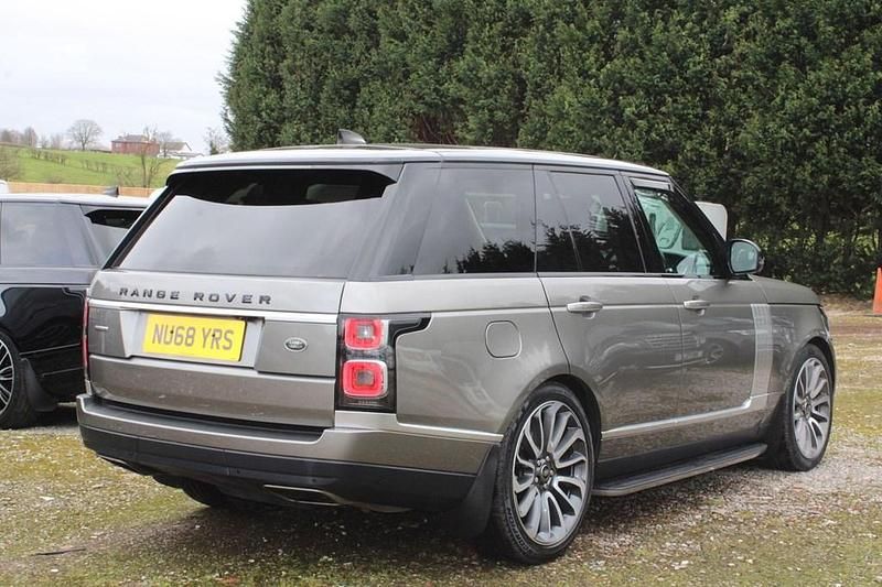 Used Land Rover Range Rover Autobiography 339 HP (249 kW) 2018 Silver SUV