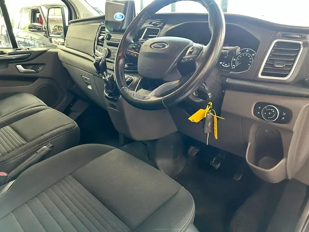 Used Ford 300 Limited 2021 White Van