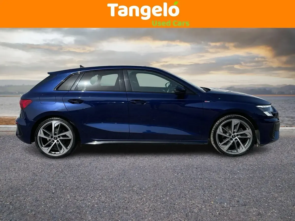 Used Audi A3 Sportback Performance 150 HP (110 kW) 2023 Blue Hatchback