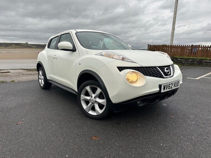 White Used 2013 Nissan Juke Acenta SUV | £3,795 (Expensive) - Image 1/4