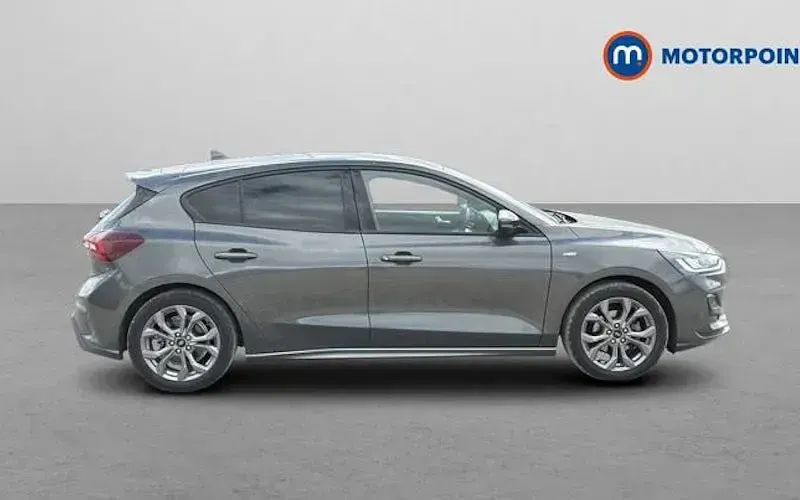 Used Ford Focus ST-Line 155 HP (114 kW) 2021 Hatchback