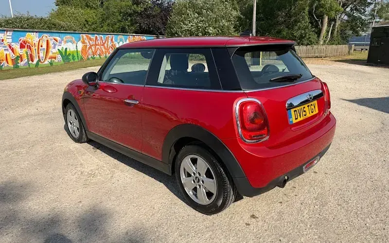 Used Mini ONE Hatch 102 HP (75 kW) 2017 Hatchback