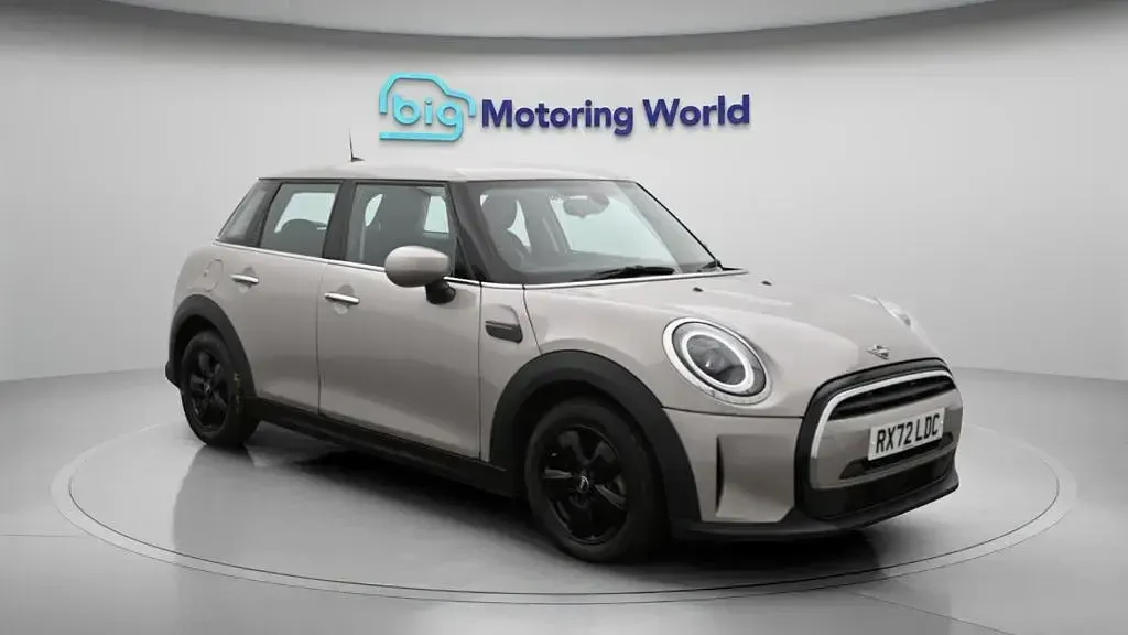 Used Mini Cooper Classic 136 HP (100 kW) 2022 Hatchback