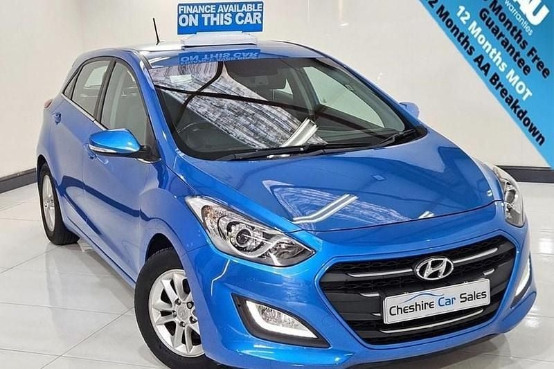Used Hyundai i30 SE 110 HP (80 kW) 2016 Blue Hatchback