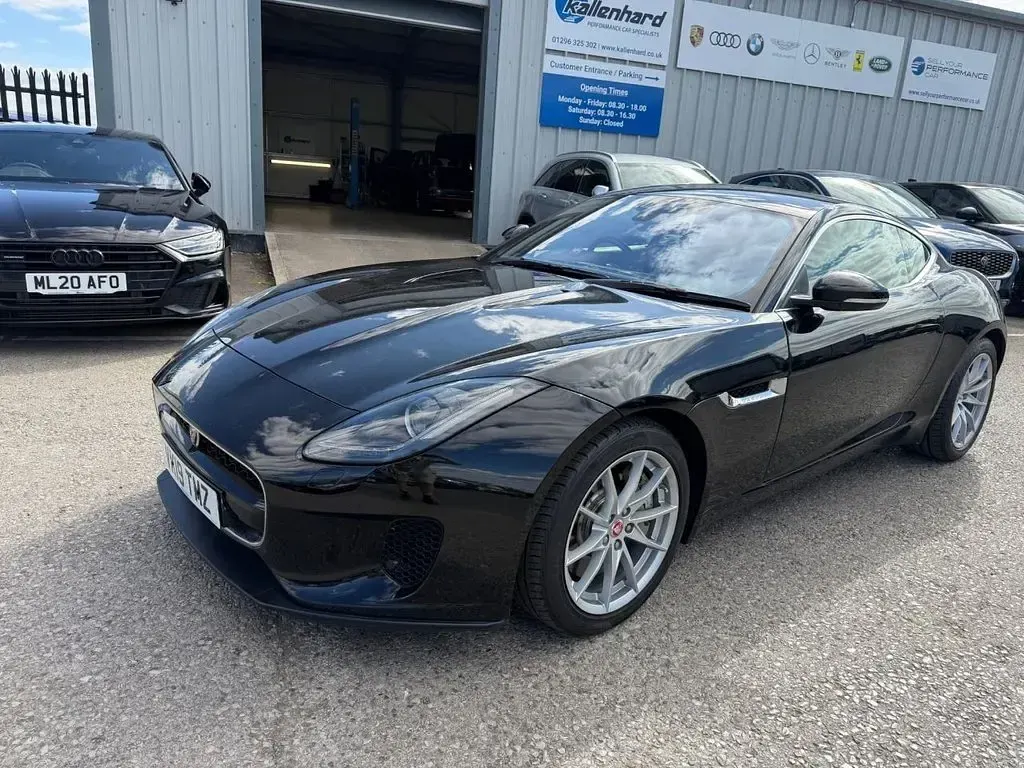 Used Jaguar F-Type 300 HP (220 kW) 2019 Black Coupe