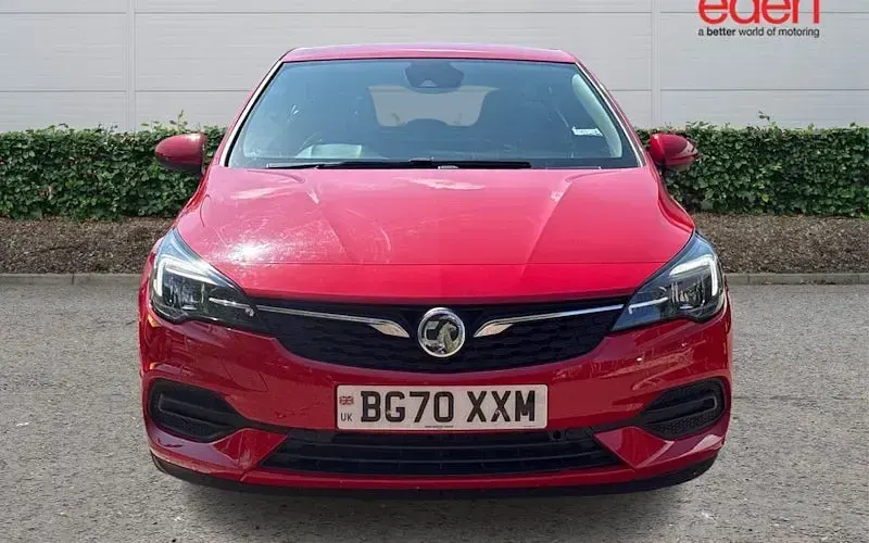 Used Vauxhall Astra Elite 145 HP (106 kW) 2020 Red Hatchback