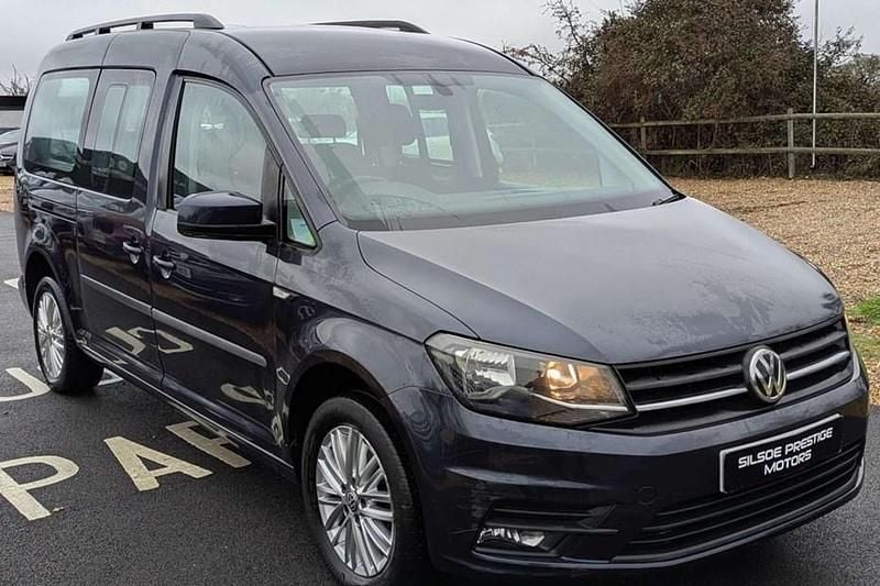 Blue Used 2017 VW Caddy Maxi Life Life MPV | £7,495 (Good price) - Image 1/1