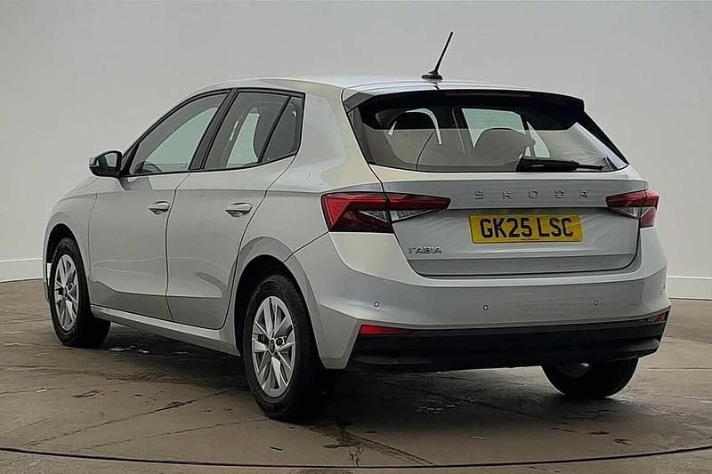 Used Skoda Fabia SE 85 HP (62 kW) 2025 Brilliant silver metallic Hatchback