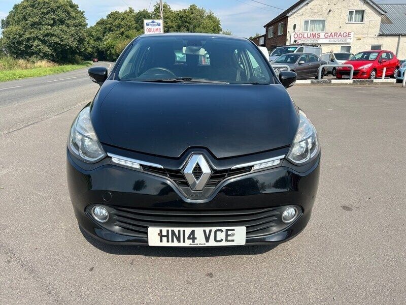 Black Used 2014 Renault Clio IV Dynamique Hatchback | £4,595 (Fair price) - Image 1/4