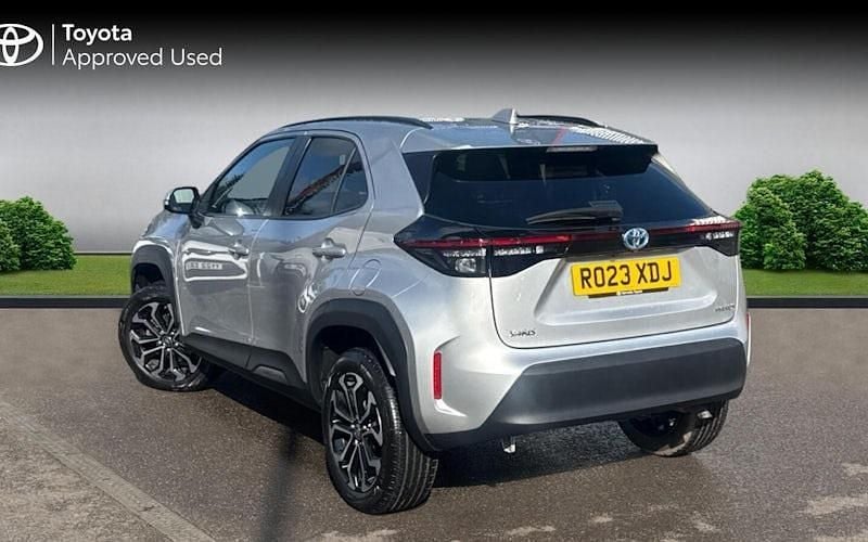 Used Toyota Yaris Hybrid Design 116 HP (85 kW) 2026 Estate